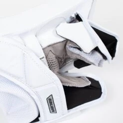 Bauer Vapor X2.7 Junior Goalie Blocker -Hockey Equipment bauer blockers bauer vapor x2 7 junior goalie blocker 5427646201922