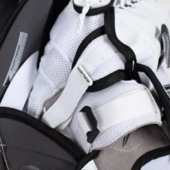 Bauer Vapor 2X Senior Goalie Catcher 28 Bauer Vapor 2X Senior Goalie Catcher -Hockey Equipment bauer catchers bauer vapor 2x senior goalie catcher 30351737126978