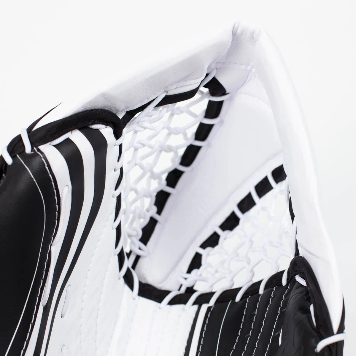 Bauer Vapor 2X Senior Goalie Catcher 6 Bauer Vapor 2X Senior Goalie Catcher - Image 4