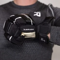 Bauer Supreme Matrix Senior Hockey Gloves -Hockey Equipment bauer gloves bauer supreme matrix senior hockey gloves 30400535855170