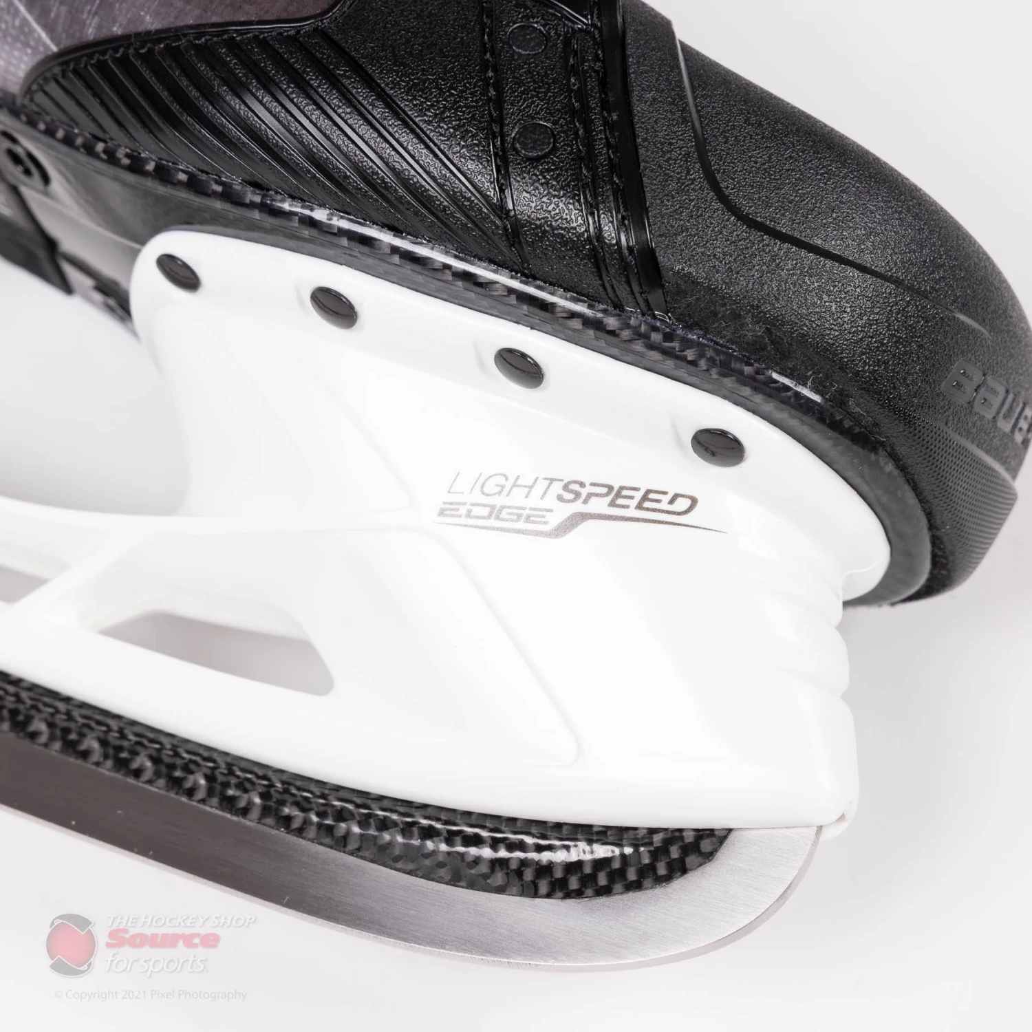 Bauer Vapor HyperLite Intermediate Hockey Skates 6 Bauer Vapor HyperLite Intermediate Hockey Skates - Image 4