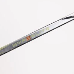 Bauer Vapor HyperLite 2 Junior Hockey Stick - 30 Flex -Hockey Equipment bauer hockey sticks bauer vapor hyperlite2 junior hockey stick 30 flex 30560503070786