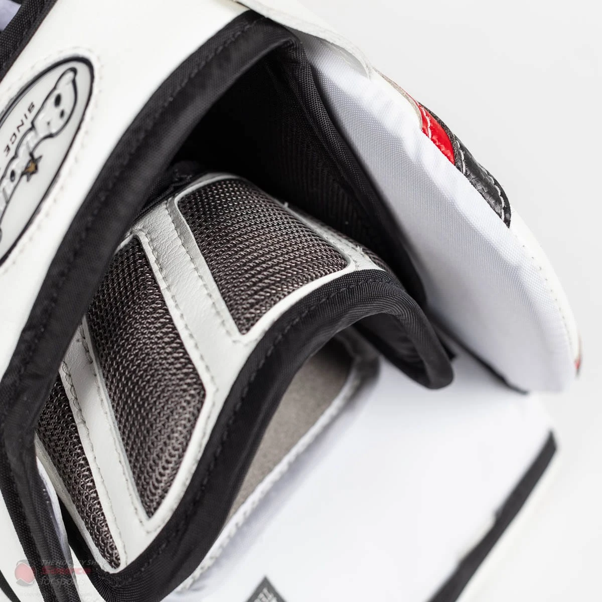 Brian's G-NETik 4 Senior Goalie Blocker 9 Brian's G-NETik 4 Senior Goalie Blocker - Image 7