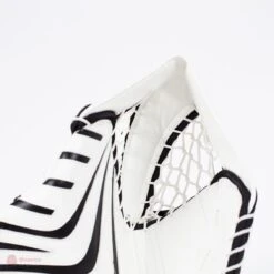 Brian's OPTiK 9.0 Senior Goalie Catcher -Hockey Equipment brian s catchers brian s optik 9 0 senior goalie catcher 5670384140354