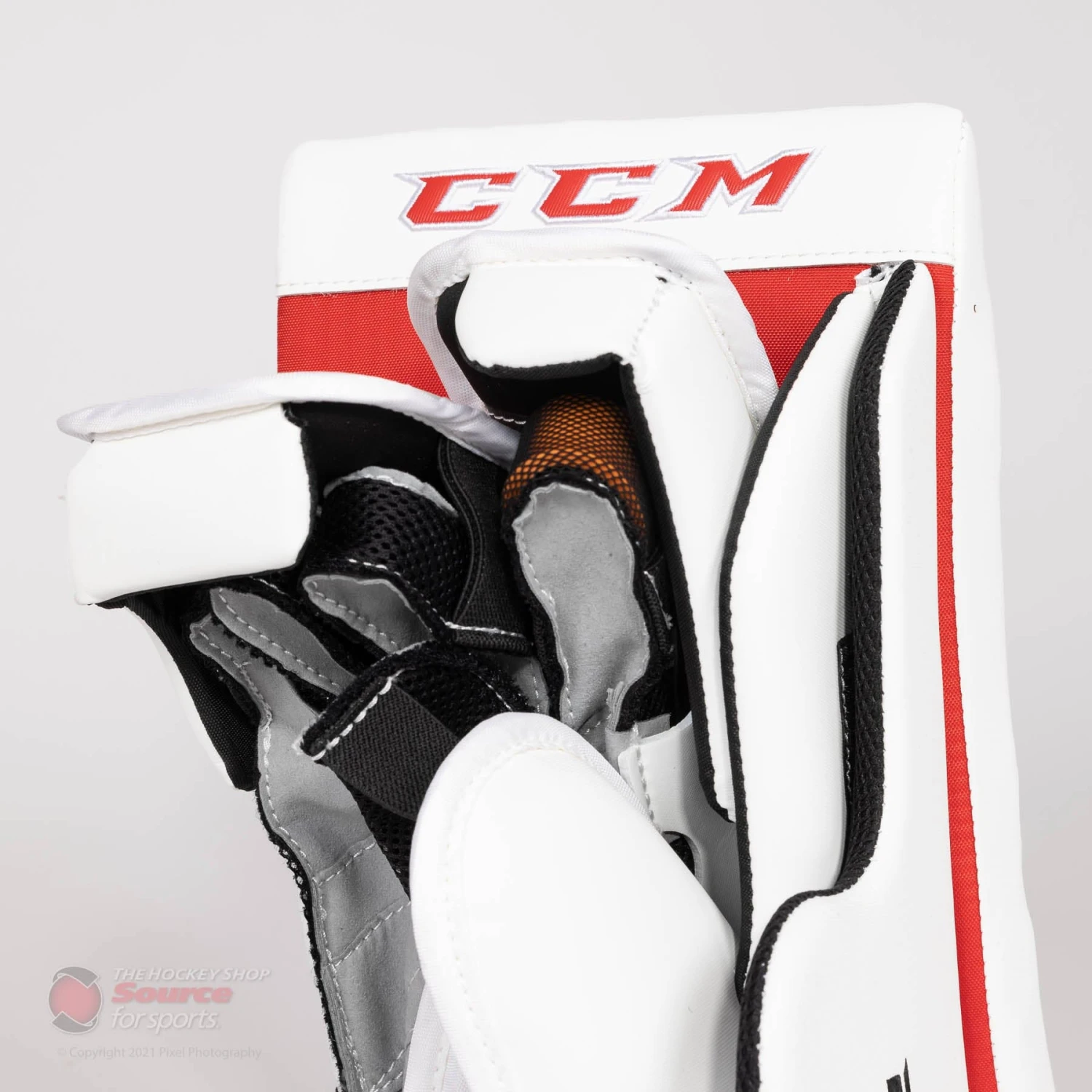 CCM Extreme Flex 5 Senior Goalie Blocker 9 CCM Extreme Flex 5 Senior Goalie Blocker - Image 7