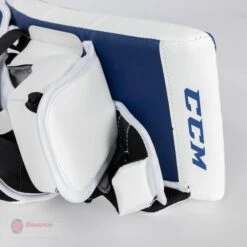 CCM Extreme Flex E5.5 Junior Goalie Blocker -Hockey Equipment ccm blockers ccm extreme flex e5 5 junior goalie blocker 27988469186626