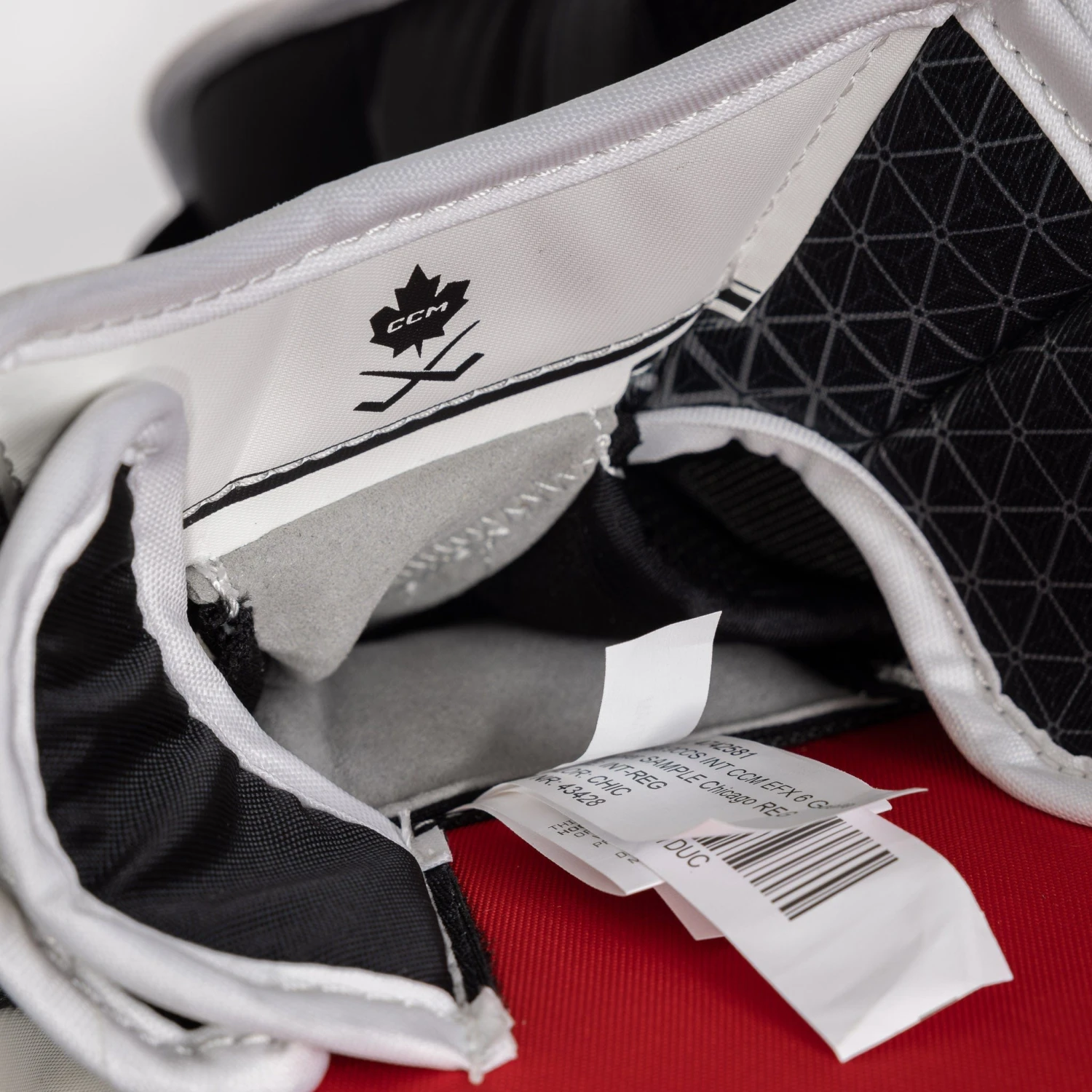 CCM Extreme Flex E6.9 Intermediate Goalie Blocker 12 CCM Extreme Flex E6.9 Intermediate Goalie Blocker - Image 10