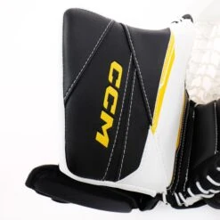 CCM Axis 2.9 Intermediate Goalie Catcher -Hockey Equipment ccm catchers ccm axis 2 9 intermediate goalie catcher 29016448827458