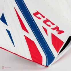 CCM Extreme Flex 4 Pro Senior Goalie Catcher 22 CCM Extreme Flex 4 Pro Senior Goalie Catcher -Hockey Equipment ccm catchers ccm extreme flex 4 pro senior goalie catcher 5314630189122