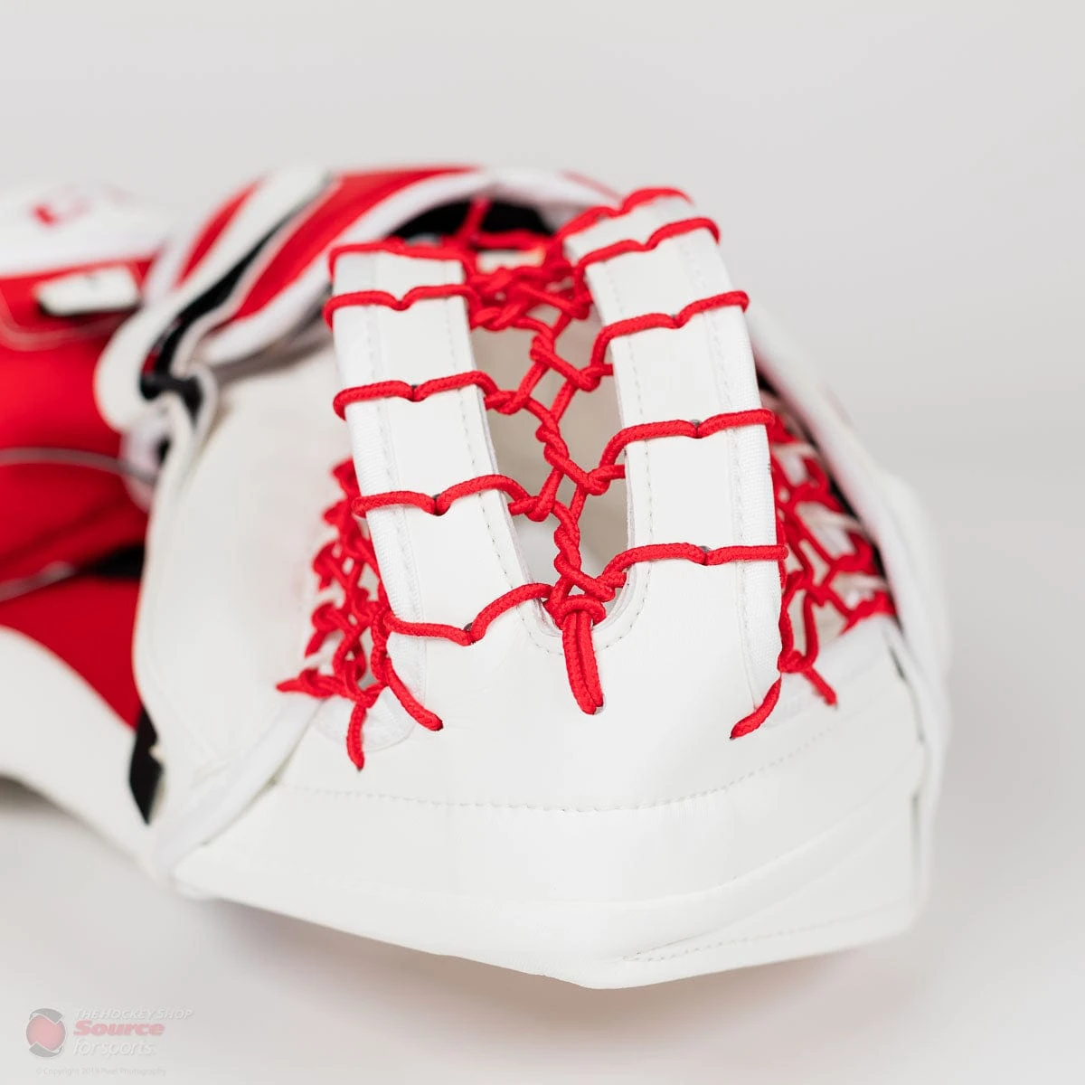 CCM Extreme Flex 4 Pro Senior Goalie Catcher 13 CCM Extreme Flex 4 Pro Senior Goalie Catcher - Image 11