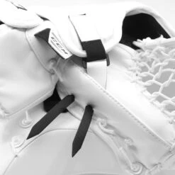 CCM Extreme Flex 5 Senior Goalie Catcher - 580 Break Angle -Hockey Equipment ccm catchers ccm extreme flex 5 senior goalie catcher 580 break angle 28808202027074