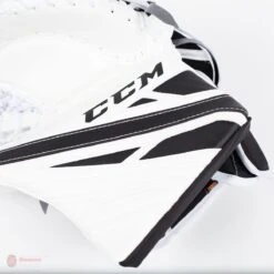 CCM Extreme Flex E4.9 Intermediate Goalie Catcher - Source Exclusive -Hockey Equipment ccm catchers ccm extreme flex e4 9 intermediate goalie catcher source exclusive 5323902353474