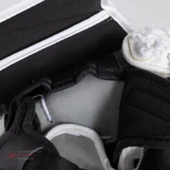 CCM Extreme Flex E5.5 Junior Goalie Catcher 30 CCM Extreme Flex E5.5 Junior Goalie Catcher -Hockey Equipment ccm catchers ccm extreme flex e5 5 junior goalie catcher 27972557504578