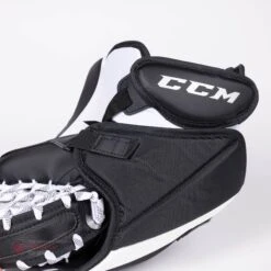 CCM Extreme Flex E5.5 Senior Goalie Catcher - Source Exclusive -Hockey Equipment ccm catchers ccm extreme flex e5 5 senior goalie catcher source exclusive 28235123392578