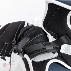 CCM Extreme Flex E5.9 Intermediate Goalie Catcher -Hockey Equipment ccm catchers ccm extreme flex e5 9 intermediate goalie catcher 27988517126210