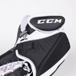 CCM Extreme Flex E5.9 Intermediate Goalie Catcher - Source Exclusive -Hockey Equipment ccm catchers ccm extreme flex e5 9 intermediate goalie catcher source exclusive 28235136434242