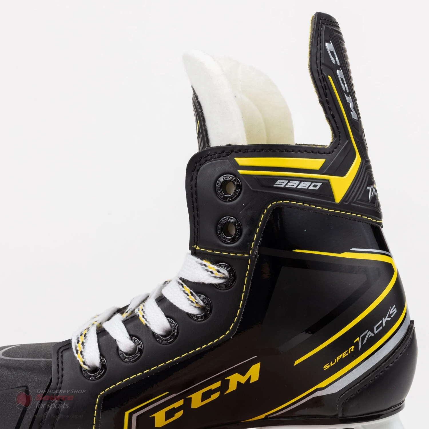 CCM Super Tacks 9380 Youth Hockey Skates 6 CCM Super Tacks 9380 Youth Hockey Skates - Image 4