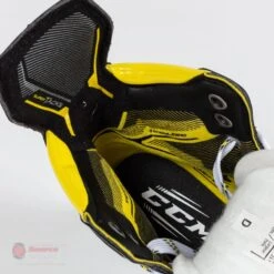 CCM Super Tacks Vector Premier Junior Hockey Skates (2020) -Hockey Equipment ccm hockey skates ccm super tacks vector premier junior hockey skates 2020 14781864607810