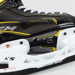 CCM Super Tacks Vector Premier Junior Hockey Skates (2020) -Hockey Equipment ccm hockey skates ccm super tacks vector premier junior hockey skates 2020 14781864640578