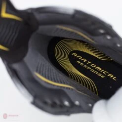 CCM Tacks 9090 Junior Hockey Skates -Hockey Equipment ccm hockey skates ccm tacks 9090 junior hockey skates 4566116073538