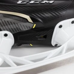 CCM Tacks AS560 Intermediate Hockey Skates -Hockey Equipment ccm hockey skates ccm tacks as560 intermediate hockey skates 29106041094210