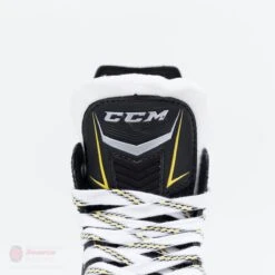 CCM Tacks Vector Junior Skates (2018) 31 CCM Tacks Vector Junior Skates (2018) -Hockey Equipment ccm hockey skates ccm tacks vector junior skates 2018 4566185934914