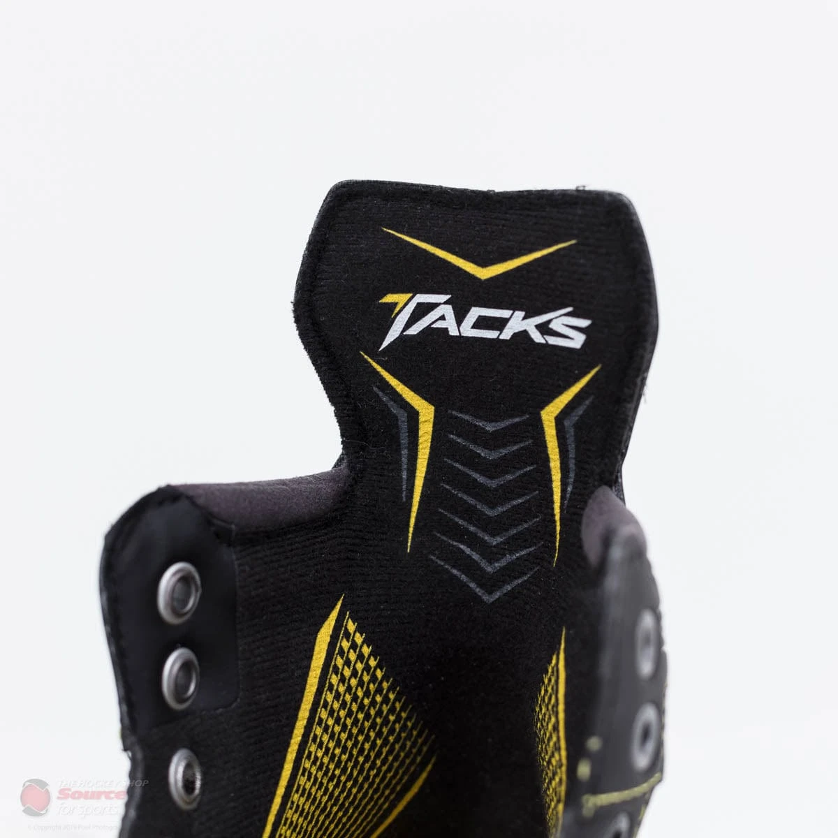 CCM Tacks Vector Junior Skates (2018) 17 CCM Tacks Vector Junior Skates (2018) - Image 15
