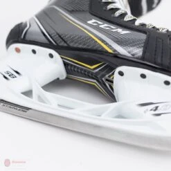 CCM Tacks Vector Senior Hockey Skates (2018) -Hockey Equipment ccm hockey skates ccm tacks vector senior hockey skates 2018 4566184099906