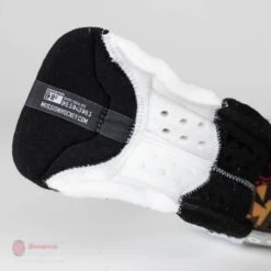 Mission Inhaler WM01 Senior Roller Hockey Skates -Hockey Equipment mission roller hockey skates mission inhaler wm01 senior roller hockey skates 27943340081218