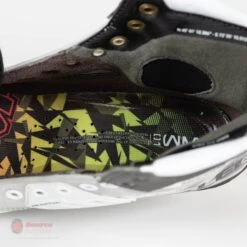 Mission Inhaler WM01 Senior Roller Hockey Skates -Hockey Equipment mission roller hockey skates mission inhaler wm01 senior roller hockey skates 27943340572738