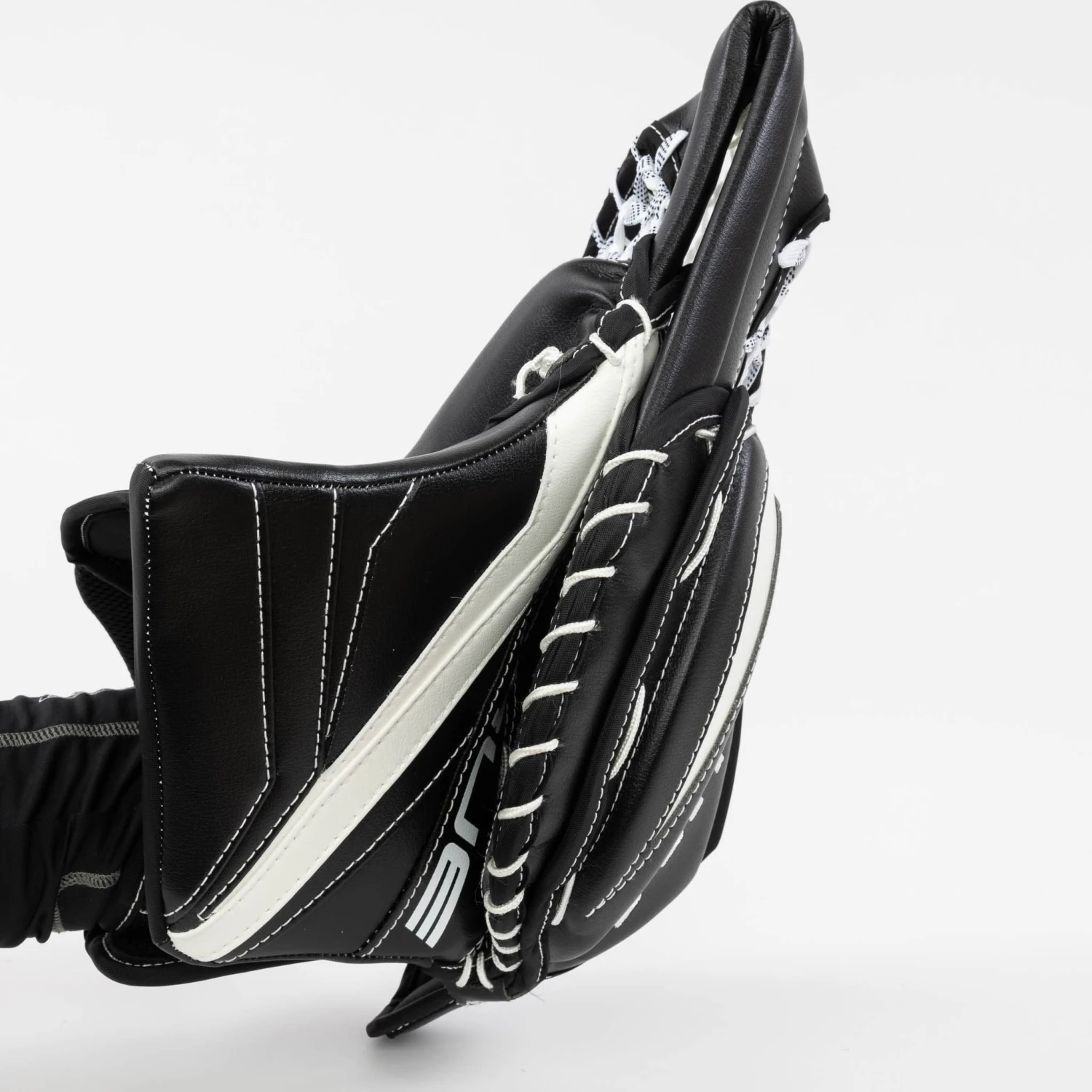 TRUE L12.2 Senior Goalie Catcher - Domestic (600 Degree) 4 TRUE L12.2 Senior Goalie Catcher - Domestic (600 Degree) - Image 2