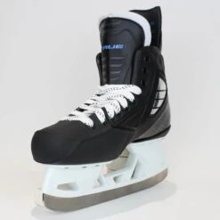 TRUE Player Senior Hockey Skates - Pro Stock - VH Holder - White Felt Tongue - Size 8 -Hockey Equipment true hockey skates true player senior hockey skates pro stock vh holder white felt tongue size 8 8 r standard 15186688376898