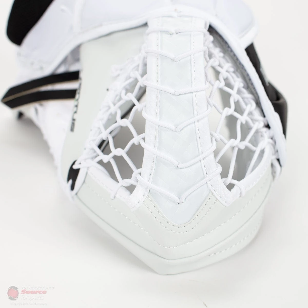 Vaughn Ventus SLR2 Junior Goalie Catcher 9 Vaughn Ventus SLR2 Junior Goalie Catcher - Image 7