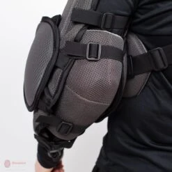 Vaughn Ventus SLR2 Pro Senior Chest & Arm Protector -Hockey Equipment vaughn chest protectors vaughn ventus slr2 pro senior chest arm protector 5496609833026