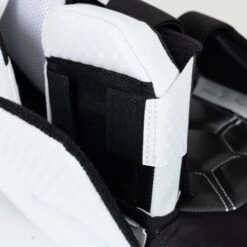 Vaughn Ventus SLR3 Junior Goalie Leg Pads 38 Vaughn Ventus SLR3 Junior Goalie Leg Pads -Hockey Equipment vaughn leg pads vaughn ventus slr3 junior goalie leg pads 29086608851010