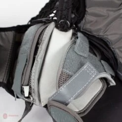 Warrior Ritual GT2 Intermediate Goalie Catcher -Hockey Equipment warrior catchers warrior ritual gt2 intermediate goalie catcher 30370374975554