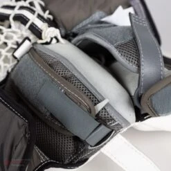 Warrior Ritual GT2 Senior Goalie Catcher -Hockey Equipment warrior catchers warrior ritual gt2 senior goalie catcher 5024717832258