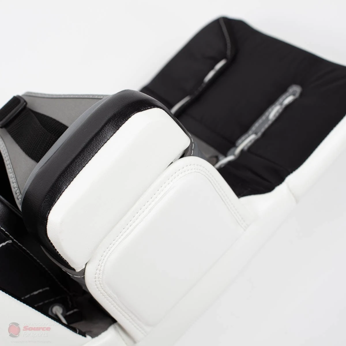 Warrior Ritual GT2 Intermediate Goalie Leg Pads 9 Warrior Ritual GT2 Intermediate Goalie Leg Pads - Image 7